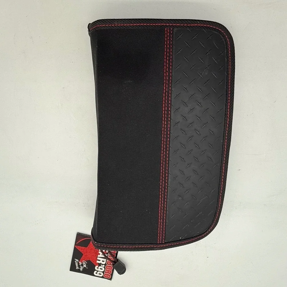 Vtg Marlboro Gear 99 unopened poker chips Zippered Organizer  Case‎ no cards
